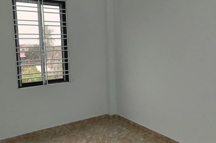 BÁN NHÀ 2 TẦNG XÍCH THỔ