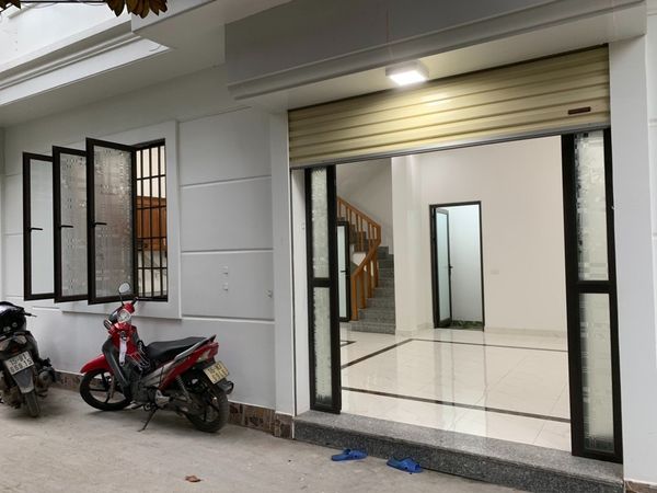BÁN NHÀ 2,5 TẦNG TẠI TỔ 6 - THỊ TRẤN AN DƯƠNG