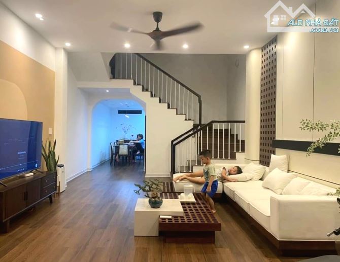 BÁN NHÀ 3,5 TẦNG TẠI PHƯƠNG LƯU - ĐÔNG HẢI 1 - HẢI AN