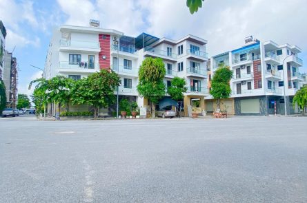 NHÀ ĐẸP 4 TẦNG HIM LAM HÙNG VƯƠNG, HỒNG BÀNG
