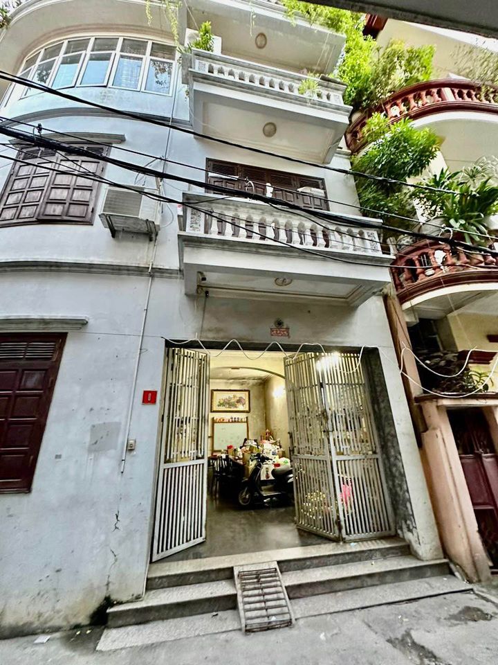 BÁN NHÀ NGUYỄN HỮU TUỆ- PHỐ CẤM -GIA VIÊN-NGÔ QUYỀN