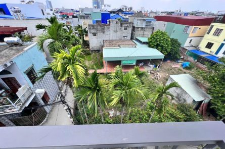 BÁN LÔ ĐẤT MẶT NGÕ ĐÔNG HẢI - CHỢ LŨNG Ô TÔ VÀO ĐẤT GẦN TRƯỜNG CHỢ, 1P RA LÊ HỒNG PHONG