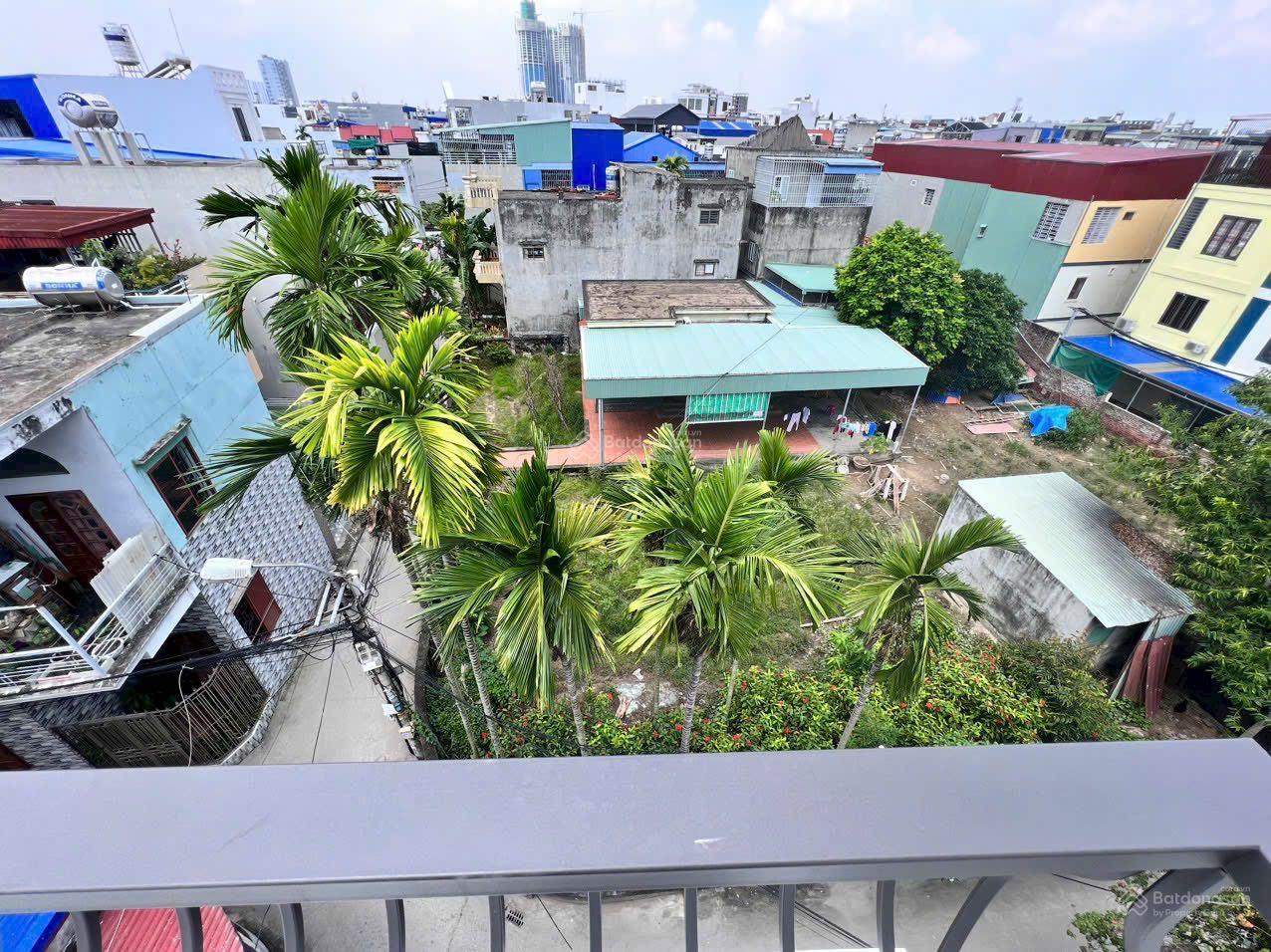 BÁN LÔ ĐẤT MẶT NGÕ ĐÔNG HẢI - CHỢ LŨNG Ô TÔ VÀO ĐẤT GẦN TRƯỜNG CHỢ, 1P RA LÊ HỒNG PHONG