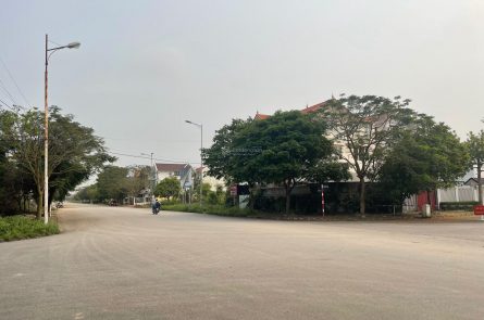 BÁN LÔ GÓC BIỆT THỰ MÊ LINH TRỤC ĐƯỜNG 35M , DIỆN TÍCH 180M2 VỊ TRÍ ĐẮC ĐỊA GIÁ 30TR/M2