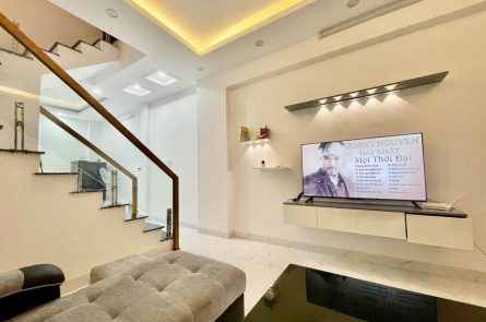 BÁN SIÊU PHẨM NHÀ 2,5 TẦNG TÔN ĐỨC THẮNG
