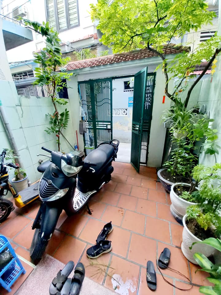 BÁN NHÀ 2,5 TẦNG DÂN XÂY ĐỘC LẬP ĐƯỜNG LÊ THÁNH TÔNG