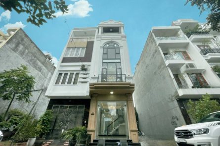 NHÀ 4 TẦNG THANG MÁY LÊ HỒNG PHONG GẦN TOÀ ÁN - ĐÔNG TỨ TRẠCH - ĐƯỜNG 12