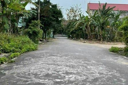 CÒN DUY NHẤT MỘT LÔ ĐANG CẮT LỖ KỊCH SÀN