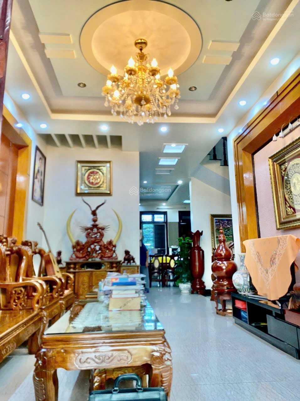 BÁN BIỆT THỰ ĐÔNG NAM 119M2 4,5 TẦNG CÓ THANG MÁY TẠI LÊ HỒNG PHONG