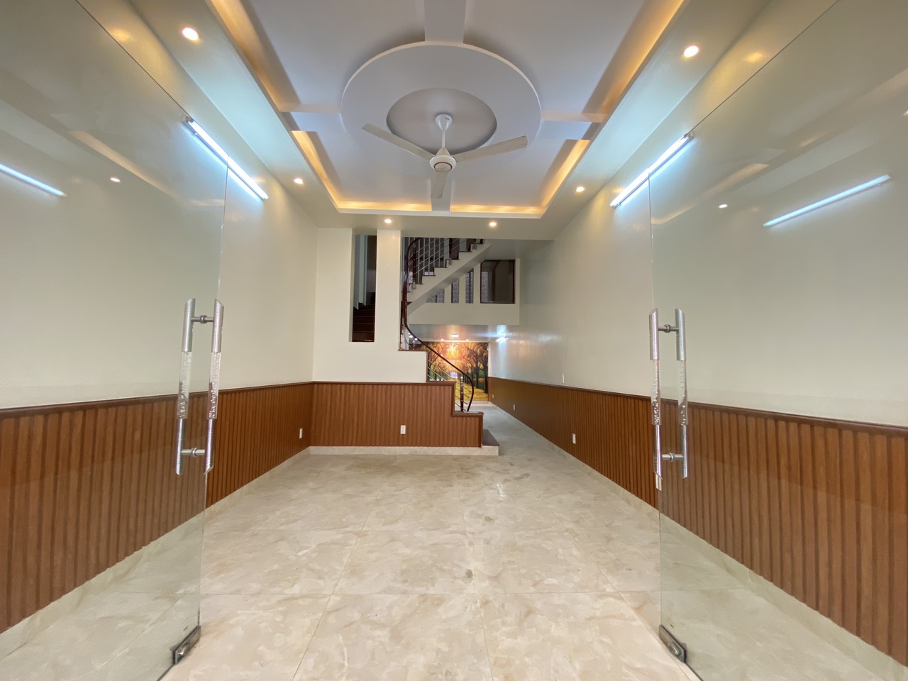 NHÀ MẶT NGÕ ĐÌNH ĐÔNG THÔNG LẠCH TRAY