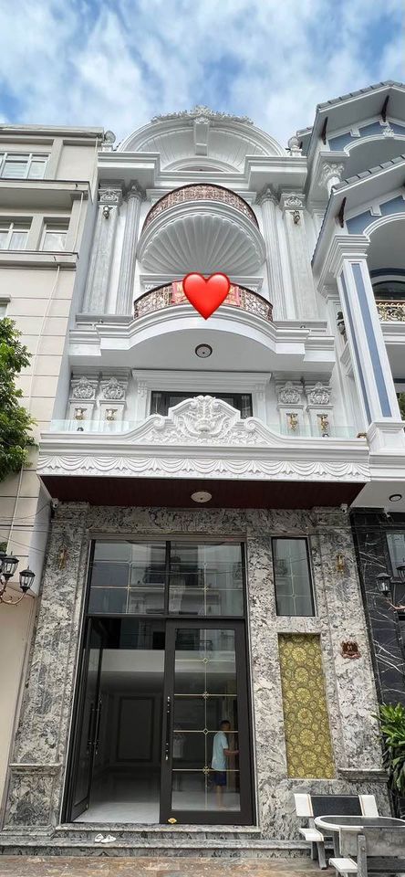 SIÊU PHẨM NHÀ ĐẸP TUYẾN LÊ HỒNG PHONG