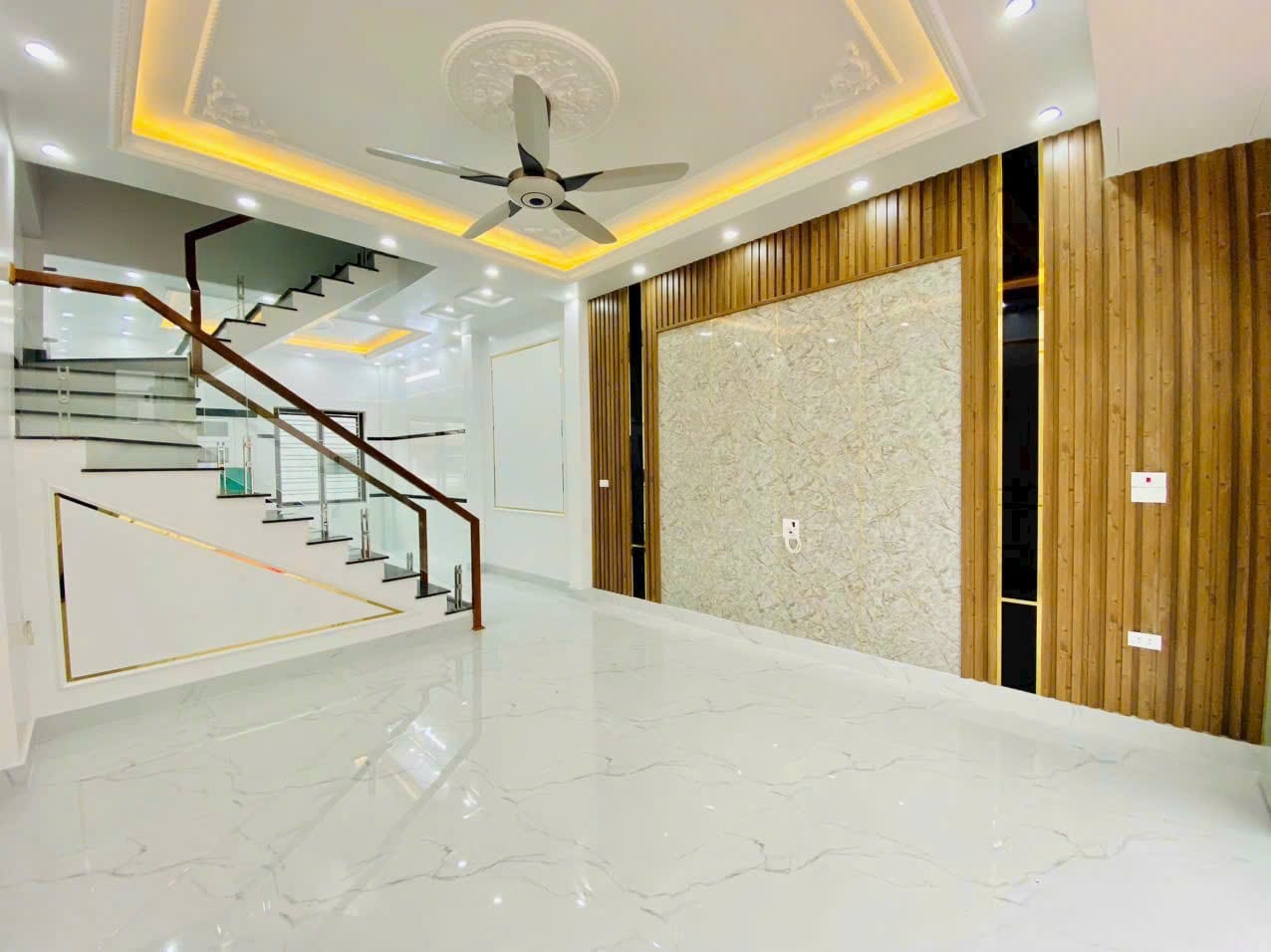 CÒN DUY NHẤT CĂN 3 TẦNG TẠI THỊ TRẤN AN DƯƠNG