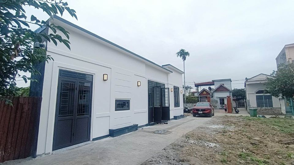 BÁN NHÀ 51M2 X TẦNG ĐỘC LẬP SAU NHÀ MẶT ĐƯỜNG