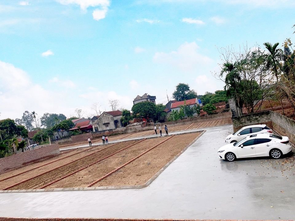 Bán lô đất gần đường 402 P. Hòa Nghĩa Q. Dương Kinh, giá 495tr