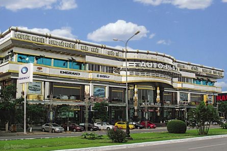 Biệt thự thô 180m2 Mặt Đường Phạm Văn Đồng giá chỉ 10.5 tỷ
