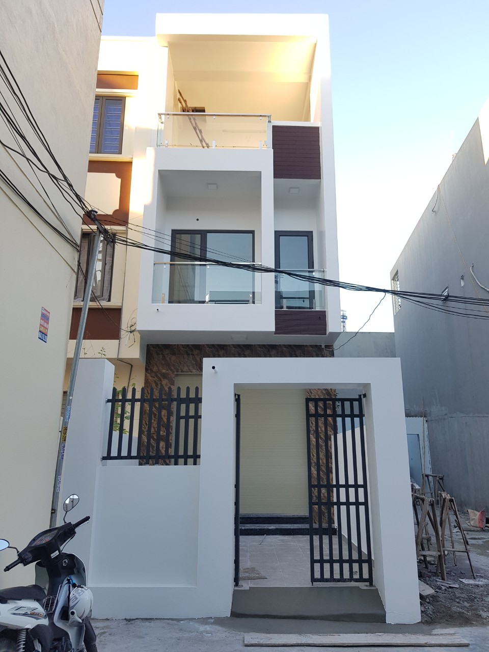 Bán Nhà 3 tầng độc lập sân cổng riêng Đồng Hòa Kiến An Hải Phòng.