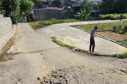 BÁN LÔ ĐẤT CẮT LỖ VỊ TRÍ ĐẸP CÁCH MẶT ĐƯỜNG LIÊN XÃ 100M