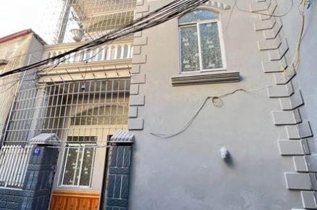 CẦN BÁN GẤP NHÀ 3 TẦNG TRONG NGÕ 239 ĐÀ NẴNG