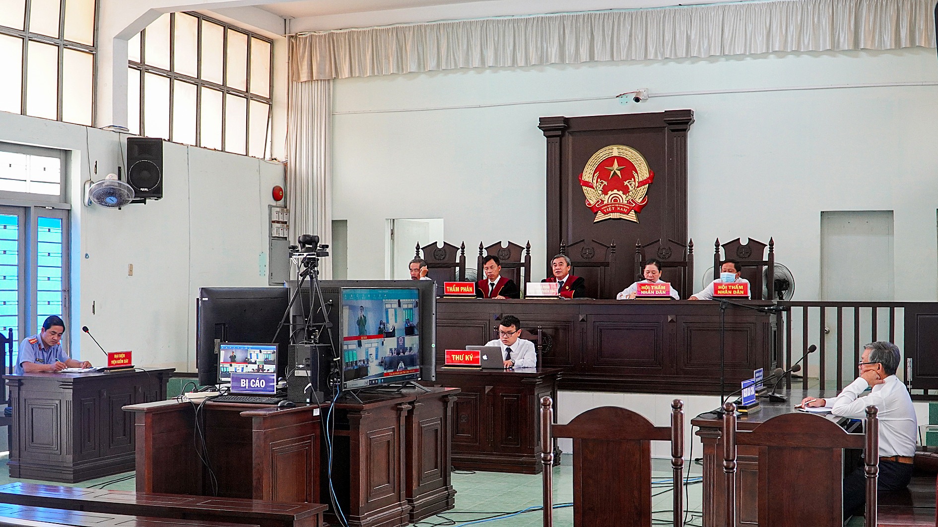Văn phòng đăng ký đất đai thua kiện vì từ chối cấp sổ đỏ.
