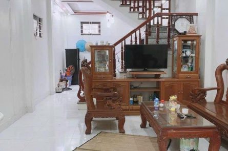 BÁN Nhà độc lập 3 tầng sân cổng Vĩnh Khê - An Đồng ngõ thông, gần Hoàng Huy