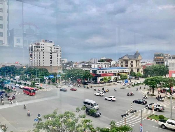 B.á.n lô góc cạnh nhà hàng Vịnh Bắc bộ_ lô 26bc Lê Hồng Phong