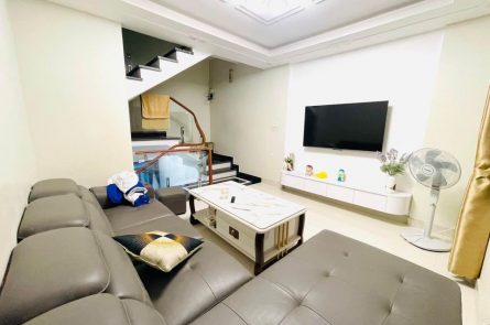 Bán nhà phố TRẠI LẺ - LÊ CHÂN