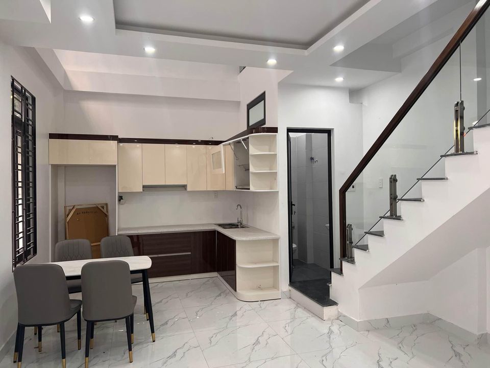 Bán căn nhà Miếu 2 xã Xây 4 Tầng